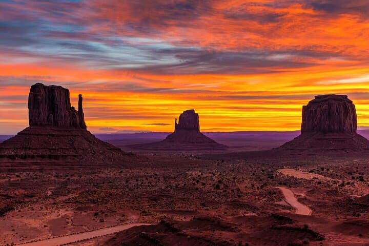 3-Day Las Vegas to Antelope Canyon, Zion, Bryce & Arches National Parks Tour