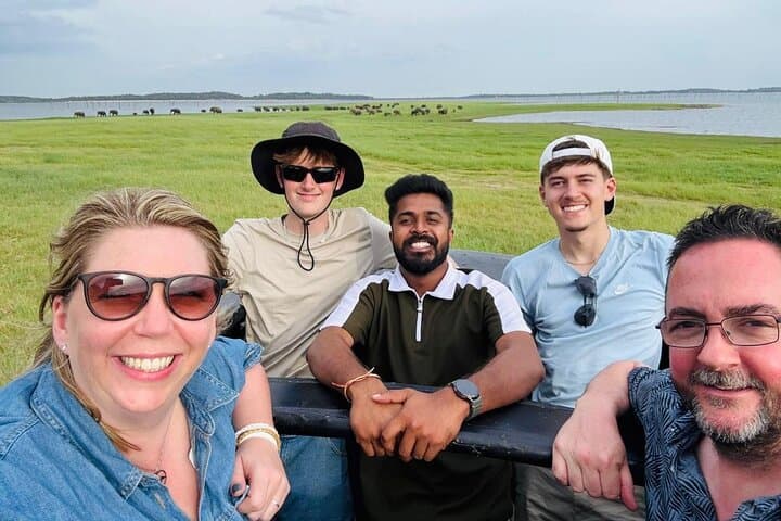 Minneriya Private Safari — Jeep Safaris to Sri Lanka's Elephant Gathering