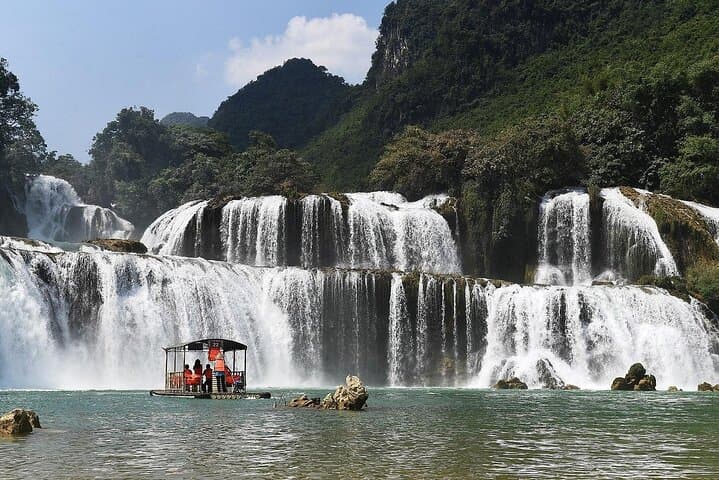Northern Vietnam 6-Day Loop: Ha Giang, Cao Bang & Ba Be Lake
