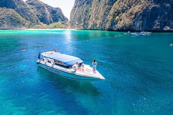Phi Phi Islands Snorkeling: 7-Stop Speedboat Tour with Lunch from Phuket photo 2