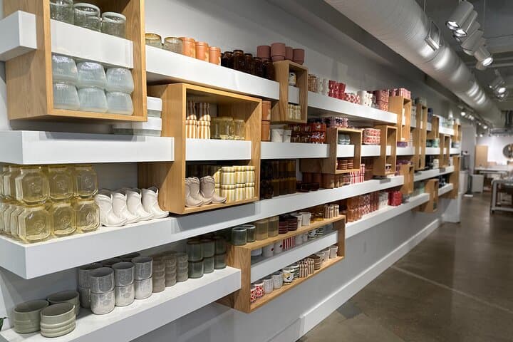 Charlotte Candle Pouring Workshop in South End — DIY Paddywax Candle Bar Experience photo 5