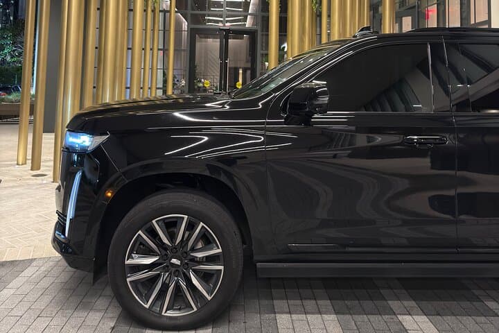 Miami Airport to Downtown: Private Premium SUV Transfer Guide photo 2