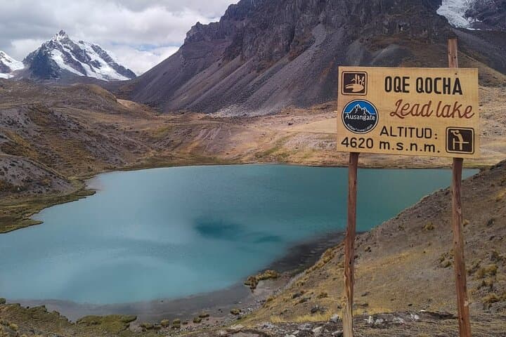 Private transfer from Cusco to Ausangate & the 7 Lagoons photo 3