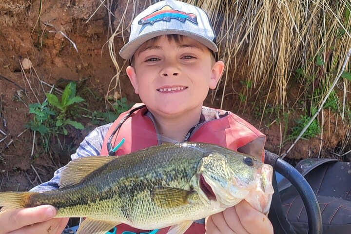 Full-Day Guided Kayak Fishing on the Verde River (Near Sedona) photo 2