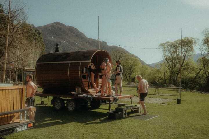 Queenstown Riverside Sauna and Cold Plunge on the Kawarau River photo 3
