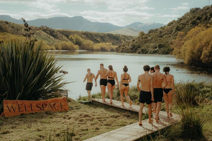 Queenstown Riverside Sauna and Cold Plunge on the Kawarau River photo 2