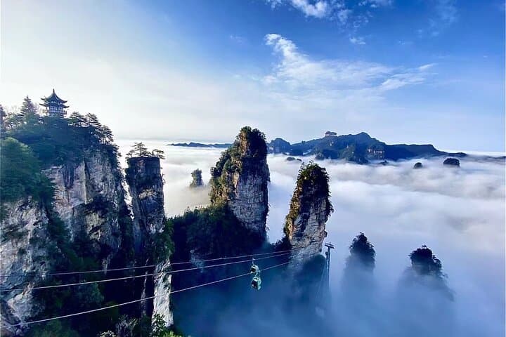 3-Day Zhangjiajie Backpacking Adventure: Glass Bridge, Yuanjiajie & Grand Canyon