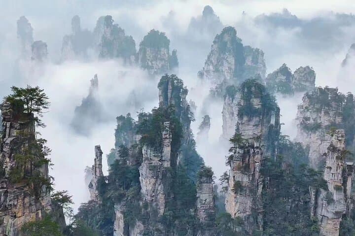 3-Day Zhangjiajie Backpacking Adventure: Glass Bridge, Yuanjiajie & Grand Canyon photo 2