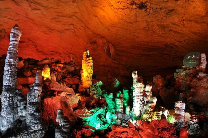 3-Day Zhangjiajie Backpacking Adventure: Glass Bridge, Yuanjiajie & Grand Canyon photo 5