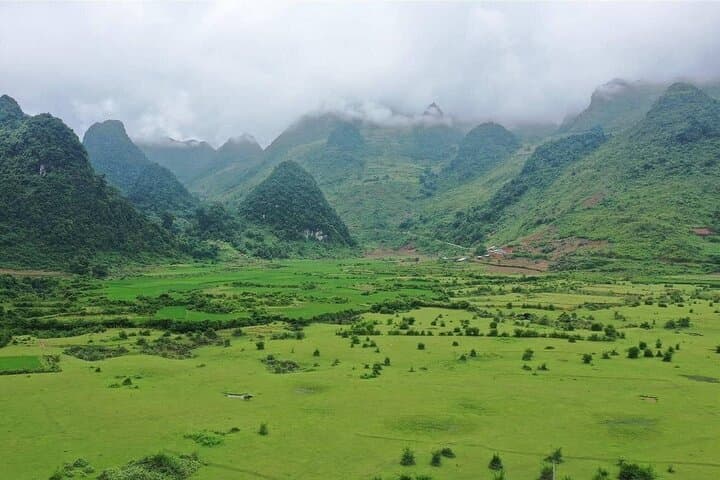3-Day Cao Bang Adventure: Ban Gioc Waterfall, Pac Bo Cave & Limestone Passes