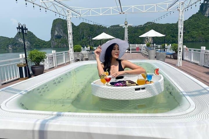 Hermes Cruise Halong Bay 2-Day 1-Night Luxury Cruise from Hanoi photo 2