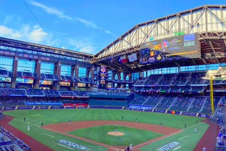 Texas Rangers at Globe Life Field: Insider Guide to Game Day in Arlington photo 1