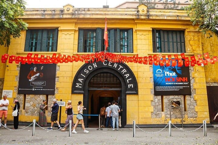 Hanoi Authentic Culture Day Experience: Old Quarter, Pagodas & Ho Chi Minh Complex photo 6