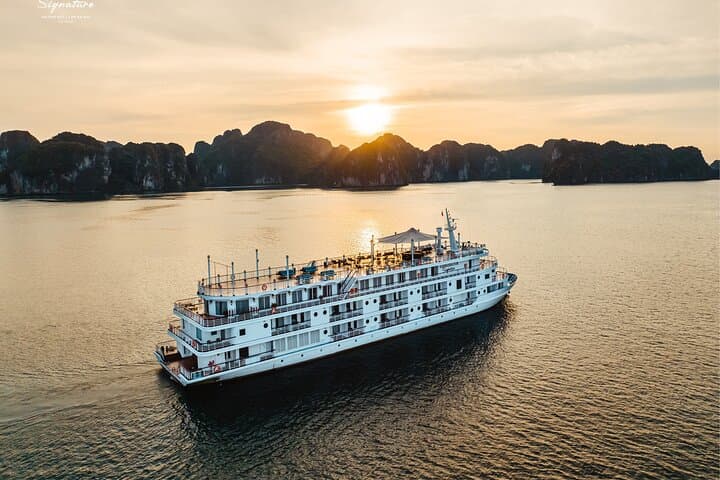 Ambassador Cruise: 2-Day Ha Long & Lan Ha Bay Cruise from Hanoi