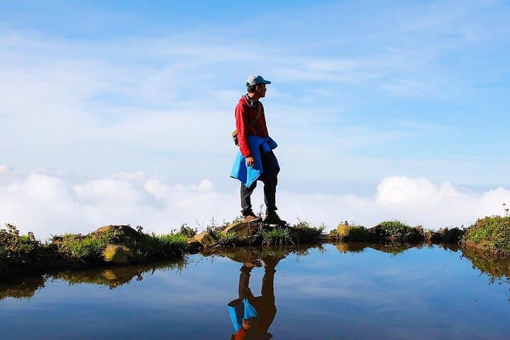 Ta Chi Nhu Cloud Hunt: 2-Day Summit Trek from Hanoi photo 5