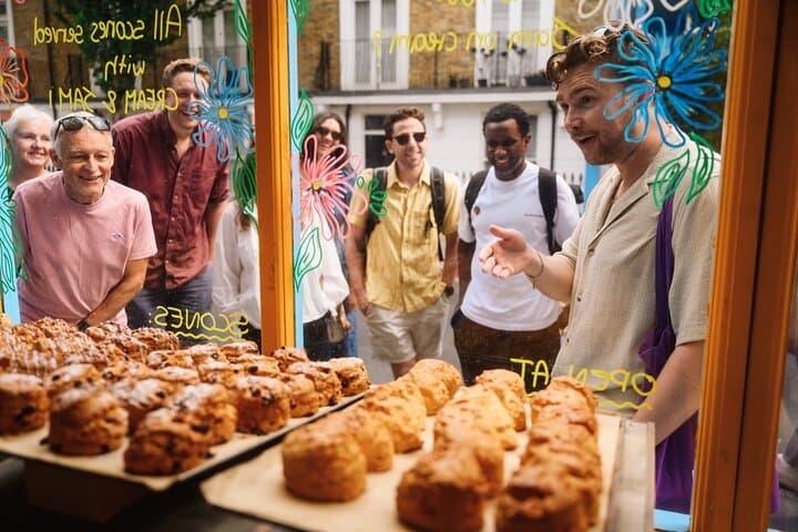 Notting Hill Bake Off Tour: Portobello Road Bakery Tasting Experience photo 3