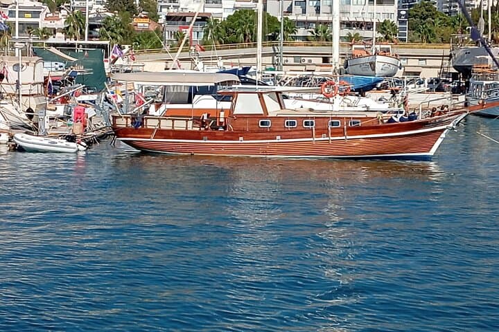 Kusadasi Private Gulet Tour: Full-Day Cruise to Bays, Snorkeling & Lunch photo 1