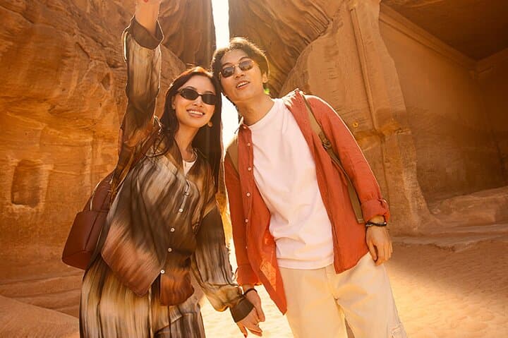 Al Ula Discovery Tour from Madinah: Hegra, Nabatean Tombs & Elephant Rock Day Trip photo 1