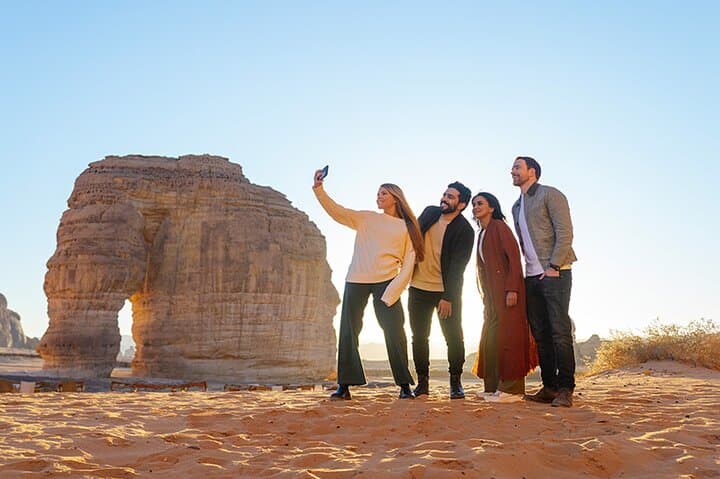 Full-Day Al Ula Private Tour from Madinah: Hegra (Madain Saleh) & Elephant Rock photo 3