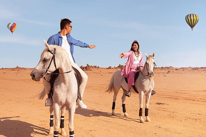 Full-Day Al Ula Private Tour from Madinah: Hegra (Madain Saleh) & Elephant Rock photo 4