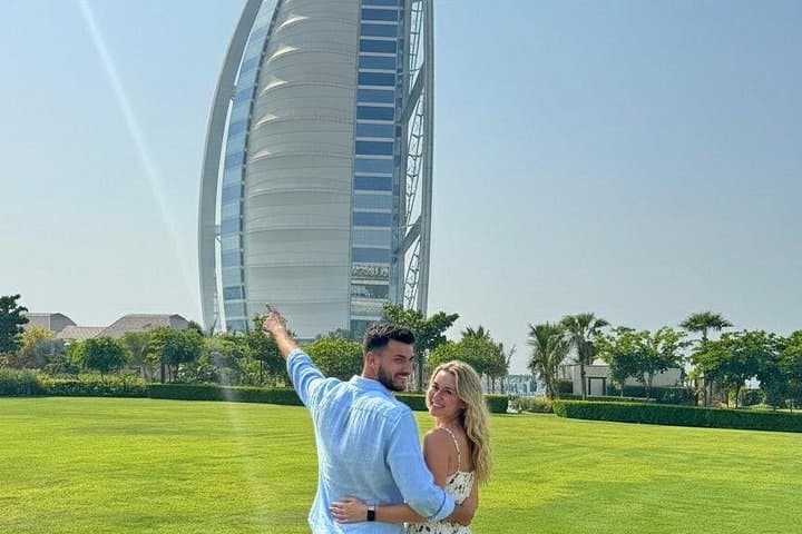 Half-Day Dubai City Tour: Jumeirah Mosque, Palm & Burj Khalifa Drive photo 3