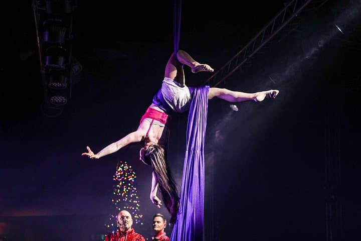 Spirit of Christmas Blackpool: Festive Afternoon Show & Bingo photo 4