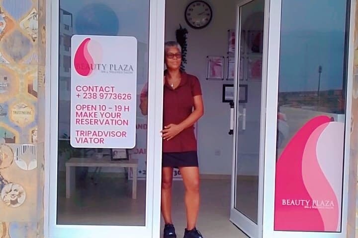 Hot Stone Massage in Sal: Volcanic Stone Therapy in Santa Maria photo 4