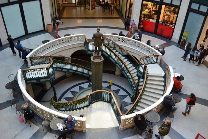Skywaukee Skywalk Tour: Indoor Walking Tour of Downtown Milwaukee photo 3