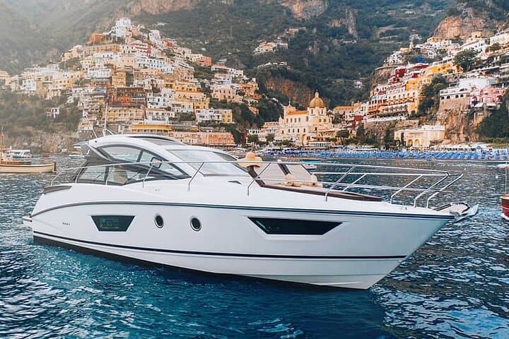 Positano Magic: Secret Bays, Sea Caves & Champagne Yacht Cruise