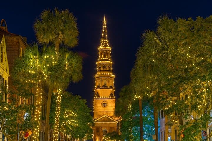 Charleston Festival of Lights Trolley Tour — James Island Holiday Lights Experience photo 4