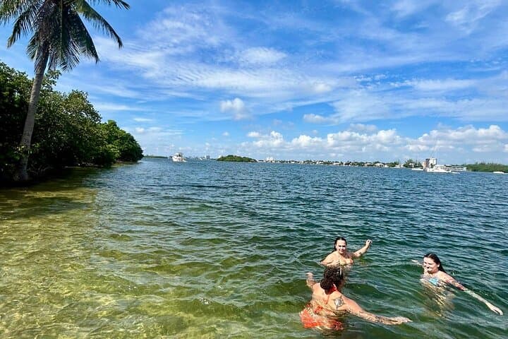 Biscayne Bay Full-Day Boat Charter on the Formula Thunderbird photo 6