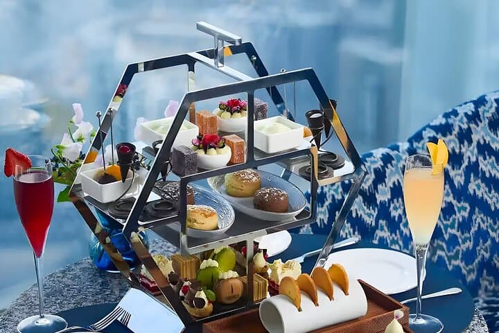 Dining in the Clouds at At.mosphere — Breakfast, Lunch & Afternoon Tea on Level 122 photo 5