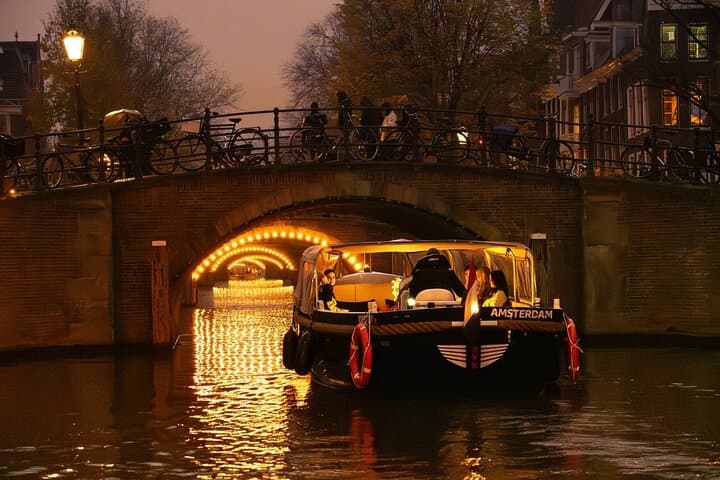 Amsterdam Sunset Canal Cruise: Evening Cruise with Optional Drinks photo 6