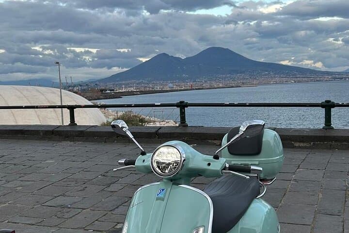 Vespa Through Naples: A Panoramic Historical Ride Along the Gulf photo 6