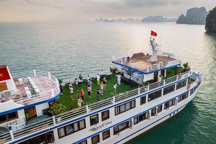 Bai Tu Long Bay 2-Day Swan Cruise: Kayak, Cave & Overnight Sailing photo 4