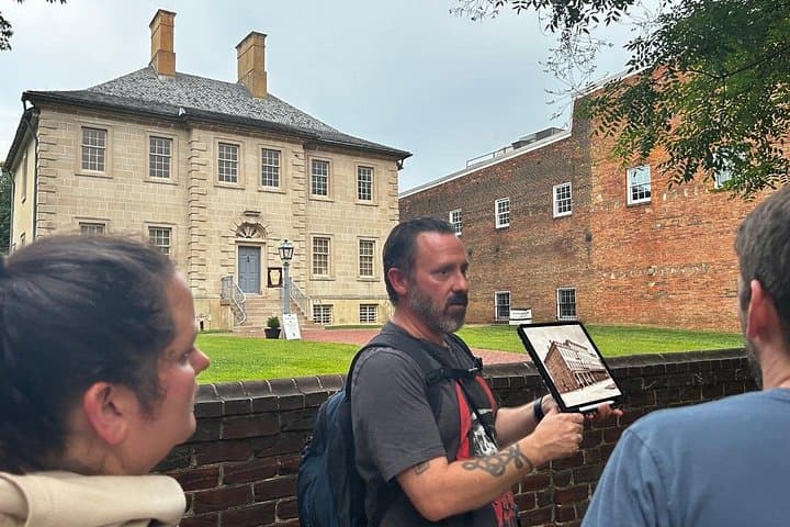 Old Town Alexandria Walking Tour — Gadsby's Tavern & Christ Church Experience photo 2