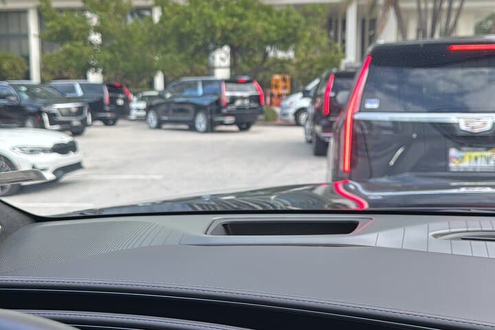 Private Luxury Transfer Between Miami Airport and South Beach photo 6