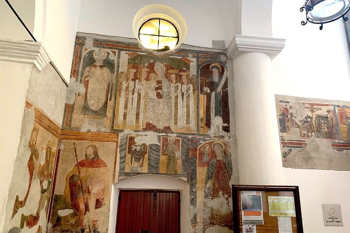 Explore Laterza: Self‑Guided iTourist Audio Tour of Gravina Canyon & Historic Center photo 2