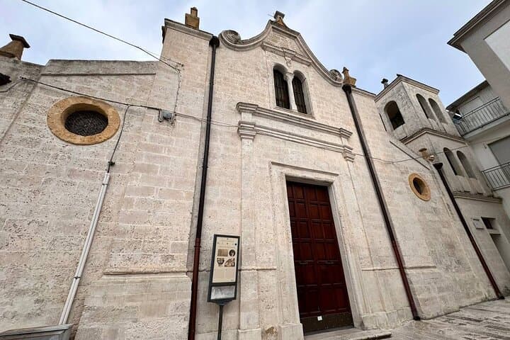 Explore Laterza: Self‑Guided iTourist Audio Tour of Gravina Canyon & Historic Center photo 5