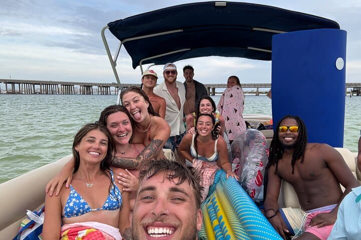 Xtreme H2O Pontoon Rental to Crab Island — 4–8 Hour Self-Guided Trips in Destin photo 3