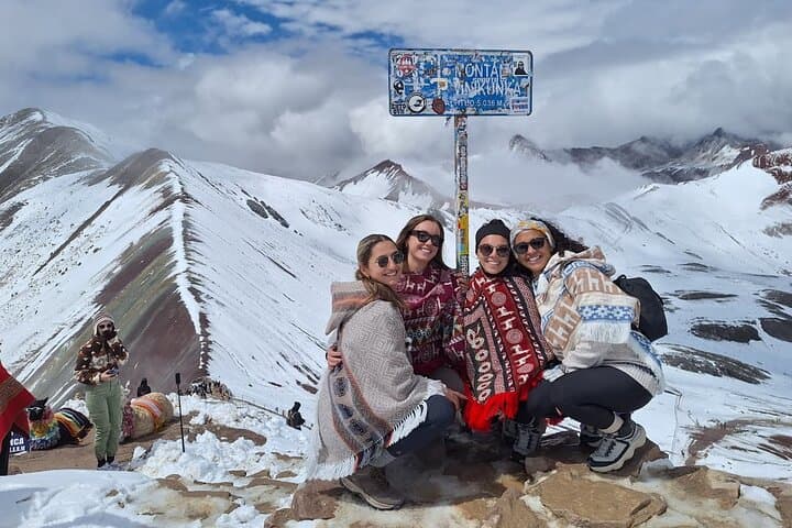 Late-Start Rainbow Mountain Tour: 8 AM Departure to Vinicunca photo 2