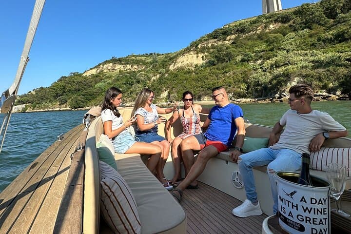 Lisbon Sunset Cruise on the Tagus: Pizza, Pastel de Nata & Open Bar