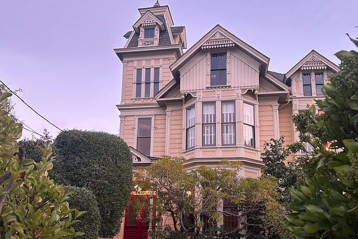 Santa Cruz Walking Tour: Downtown & Mission Hill Highlights photo 2