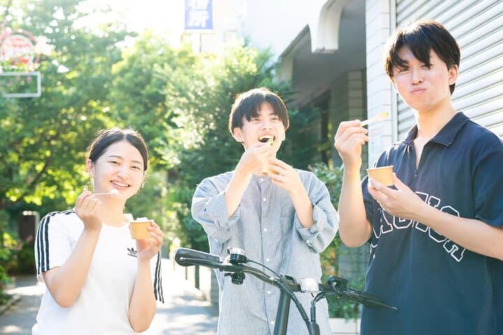 Electric Bike Tour Tokyo: 3-Hour Shibuya & Shinjuku Highlights photo 4