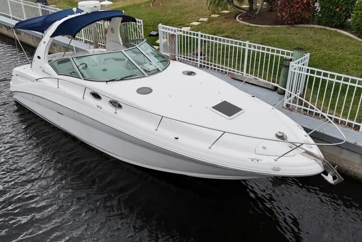 Private 35ft Yacht Charter in Miami: 2–4 Hour Biscayne Bay Cruises for Groups photo 2