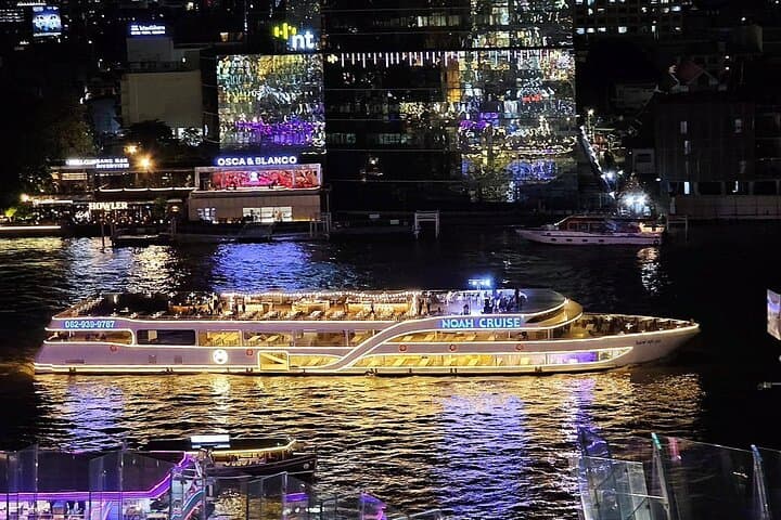 Noah Luxury Dinner Cruise: Chao Phraya Night Buffet, Thai Dance & City Sights photo 2