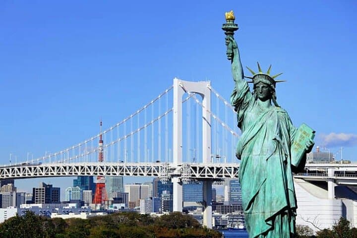 Private Full-Day Tokyo Highlights: Asakusa, Harajuku & Shibuya with a Local Guide photo 2