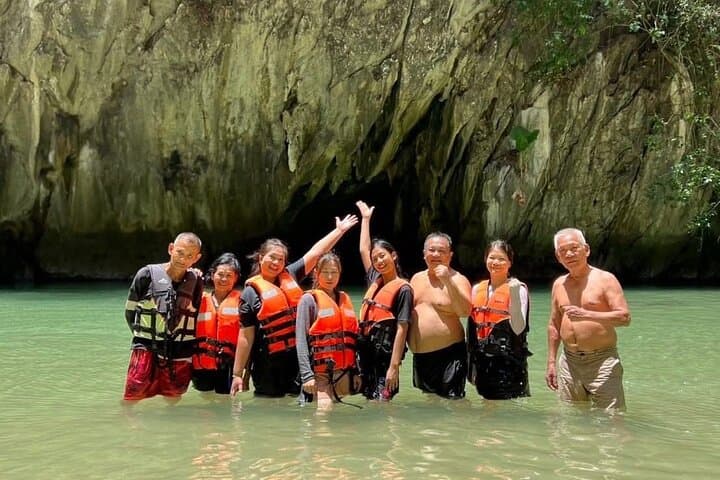Private Longtail Boat to Trang Emerald Cave & Ko Kradan — Day Trip Guide photo 2
