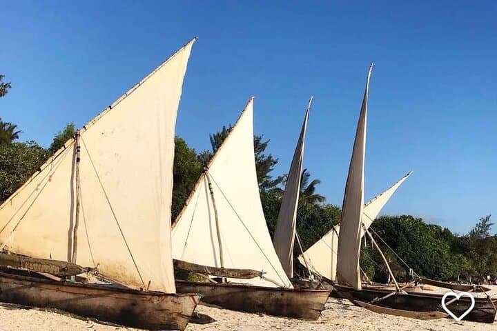 Sunset on a Ngalawa: Evening Sailing from Paje to Jambiani, Zanzibar photo 6