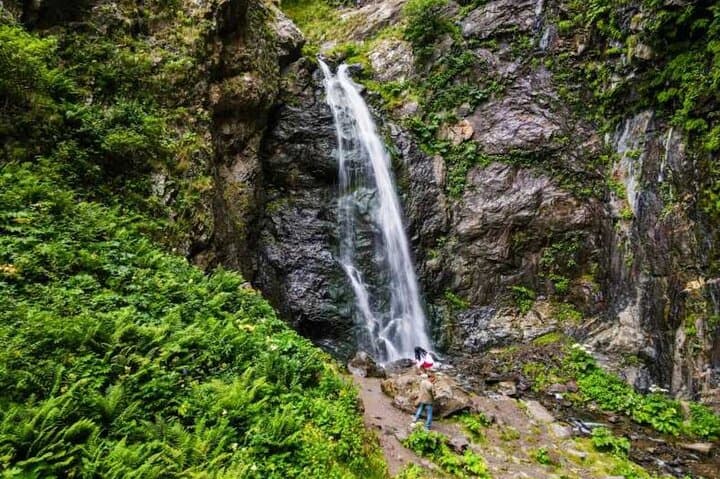 Kazbegi Day Tour: Gergeti Trinity, Dariali Monastery & Gveleti Waterfall photo 6